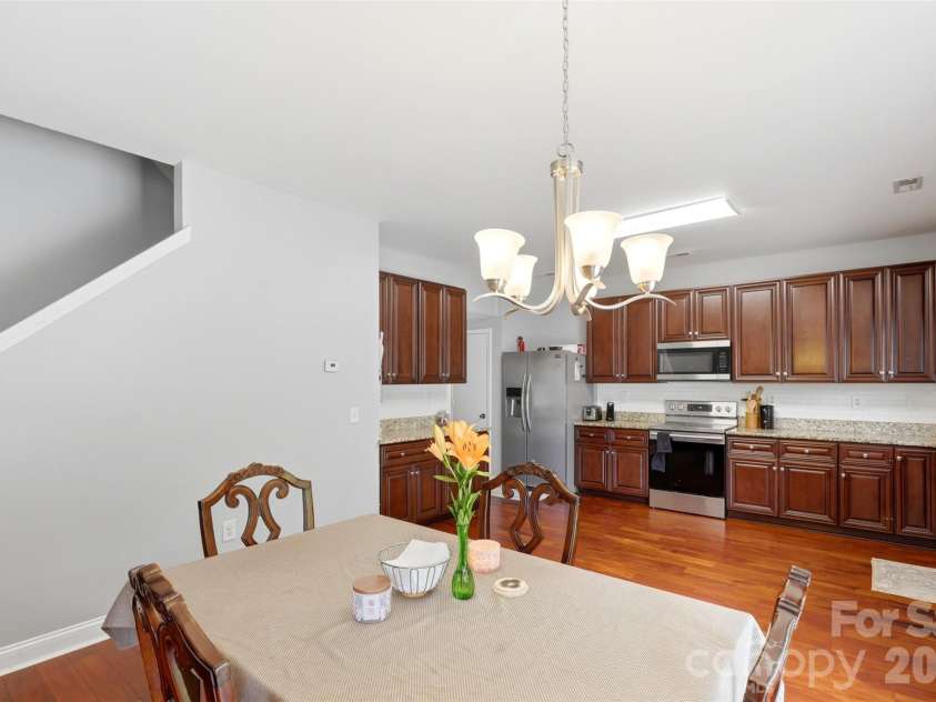 14021 Pinyon Pine Lane, Charlotte, NC 28215.  MLS# CAR4392749, YatesRealty ID 29585. 
