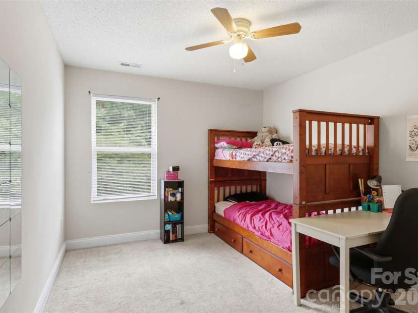 14021 Pinyon Pine Lane, Charlotte, NC 28215.  MLS# CAR4392749, YatesRealty ID 29585. Bedroom 3