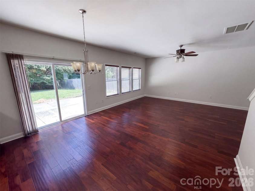 14021 Pinyon Pine Lane, Charlotte, NC 28215.  MLS# CAR4420081, YatesRealty ID 29585. 