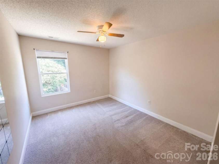 14021 Pinyon Pine Lane, Charlotte, NC 28215.  MLS# CAR4420081, YatesRealty ID 29585. 