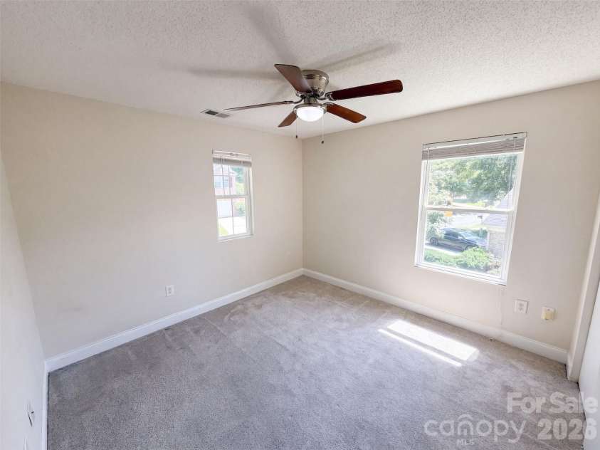 14021 Pinyon Pine Lane, Charlotte, NC 28215.  MLS# CAR4420081, YatesRealty ID 29585. 