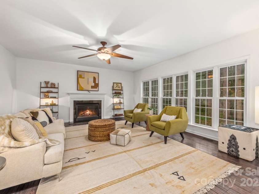 2747 Olympus Drive, Charlotte, NC 28214.  MLS# CAR4281959, YatesRealty ID 29585. 