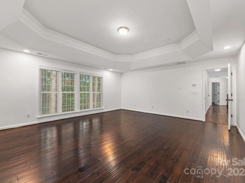 2747 Olympus Drive, Charlotte, NC 28214.  MLS# CAR4281959, YatesRealty ID 29585. 