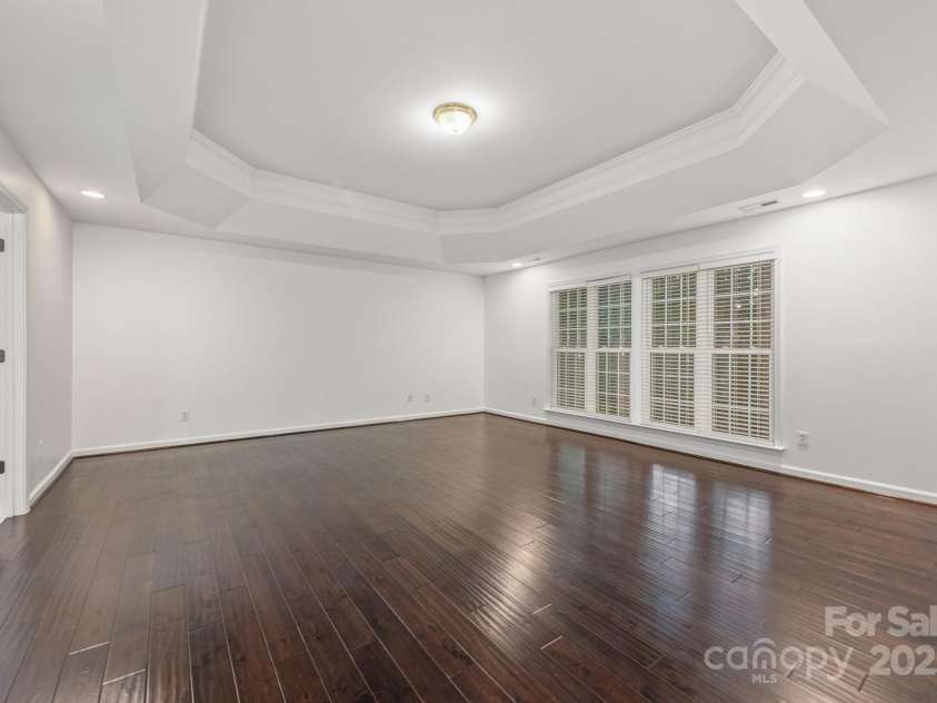 2747 Olympus Drive, Charlotte, NC 28214.  MLS# CAR4281959, YatesRealty ID 29585. 