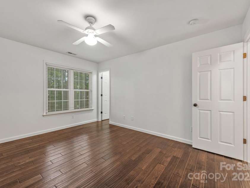 2747 Olympus Drive, Charlotte, NC 28214.  MLS# CAR4281959, YatesRealty ID 29585. 
