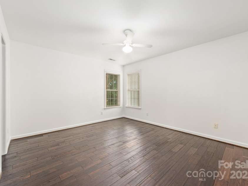 2747 Olympus Drive, Charlotte, NC 28214.  MLS# CAR4281959, YatesRealty ID 29585. 
