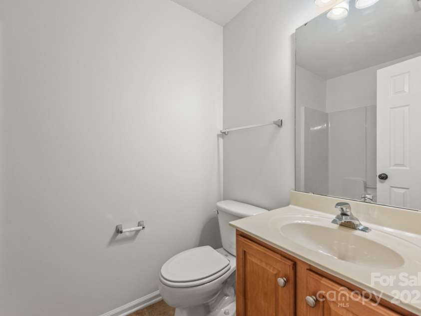 2747 Olympus Drive, Charlotte, NC 28214.  MLS# CAR4281959, YatesRealty ID 29585. 