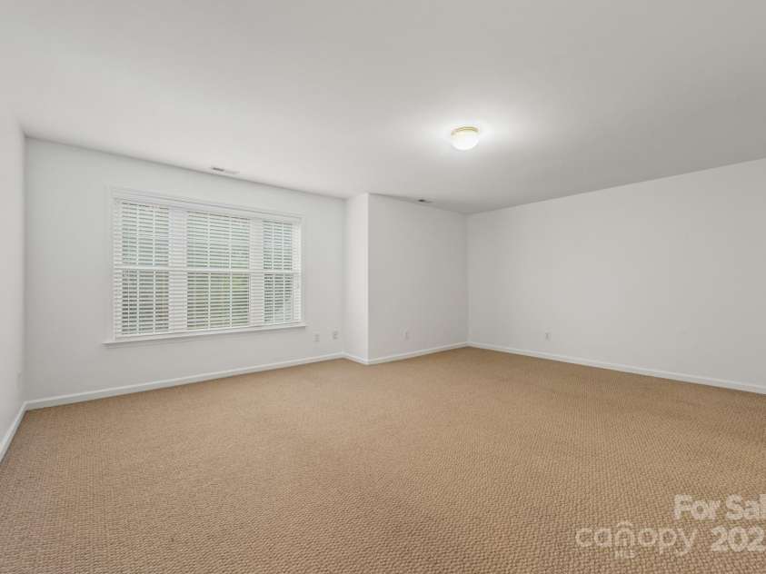 2747 Olympus Drive, Charlotte, NC 28214.  MLS# CAR4281959, YatesRealty ID 29585. 