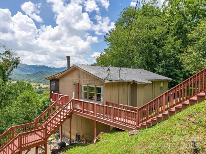 1541 Utah Mountain Road, Waynesville, NC 28785.  MLS# CAR4282207, YatesRealty ID 29587. 