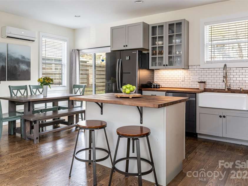 704 Azalea Avenue, Black Mountain, NC 28711.  MLS# CAR4283661, YatesRealty ID 29588. Butcher Block Countertops
