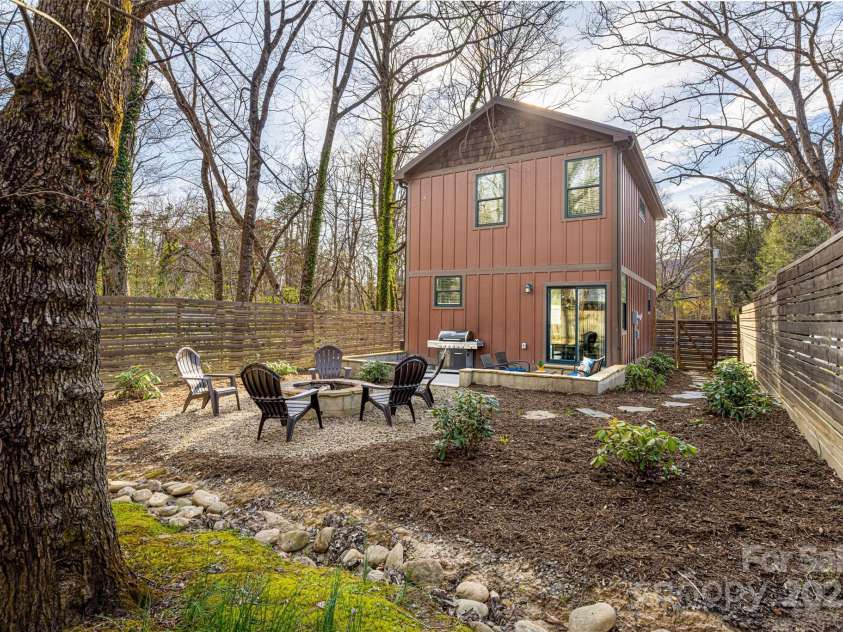 704 Azalea Avenue, Black Mountain, NC 28711.  MLS# CAR4283661, YatesRealty ID 29588. Low maintaince landscaping