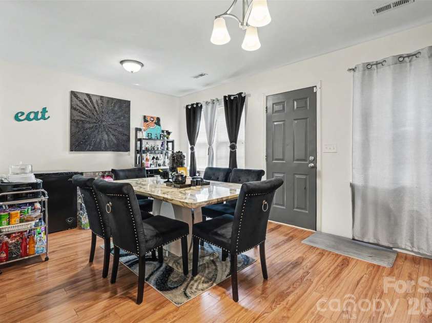 3415 Kentucky Avenue, Charlotte, NC 28216.  MLS# CAR4378920, YatesRealty ID 29589. 