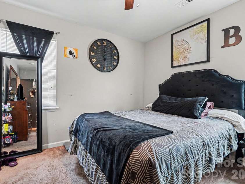3415 Kentucky Avenue, Charlotte, NC 28216.  MLS# CAR4378920, YatesRealty ID 29589. 