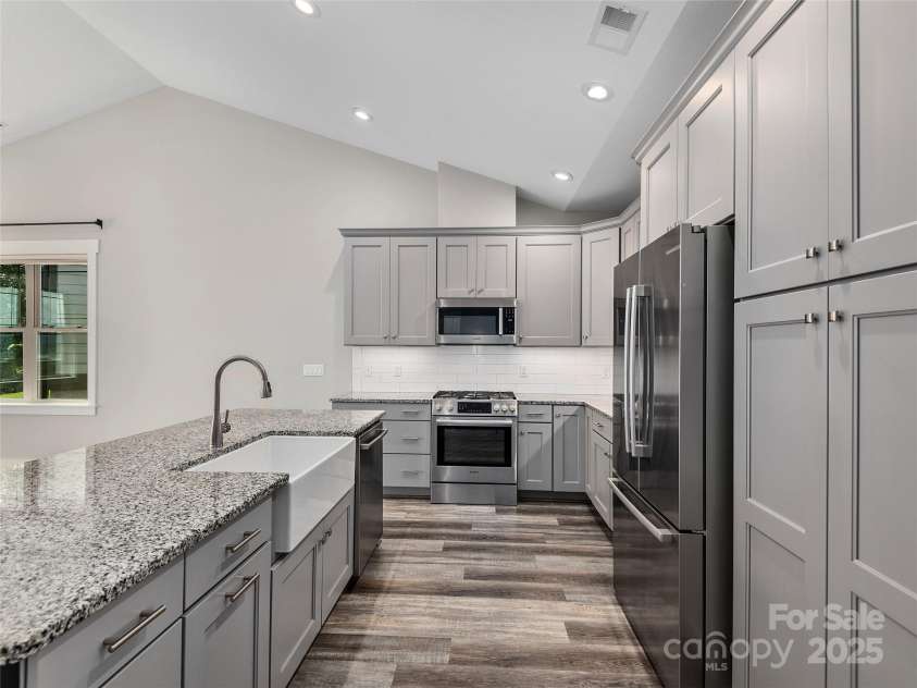 157 Waightstill Drive, Arden, NC 28704.  MLS# CAR4305400, YatesRealty ID 2959. 