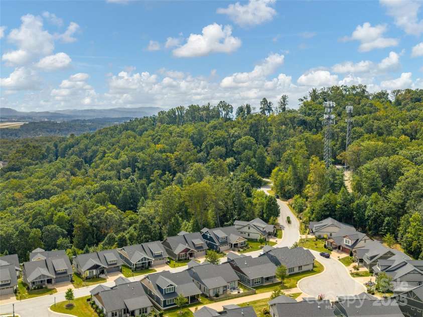 157 Waightstill Drive, Arden, NC 28704.  MLS# CAR4305400, YatesRealty ID 2959. 