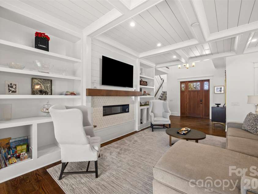 2336 Springdale Avenue, Charlotte, NC 28203.  MLS# CAR4394975, YatesRealty ID 2959. 