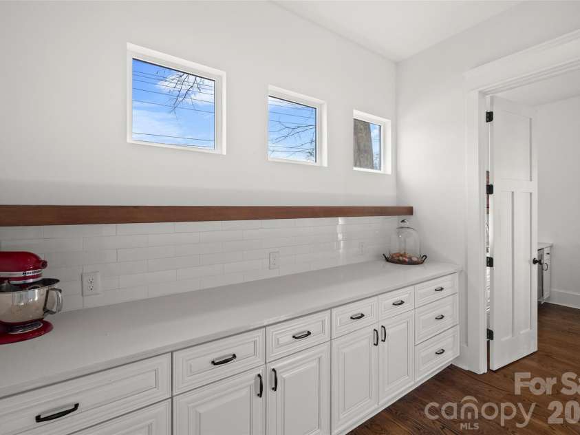 2336 Springdale Avenue, Charlotte, NC 28203.  MLS# CAR4394975, YatesRealty ID 2959. 