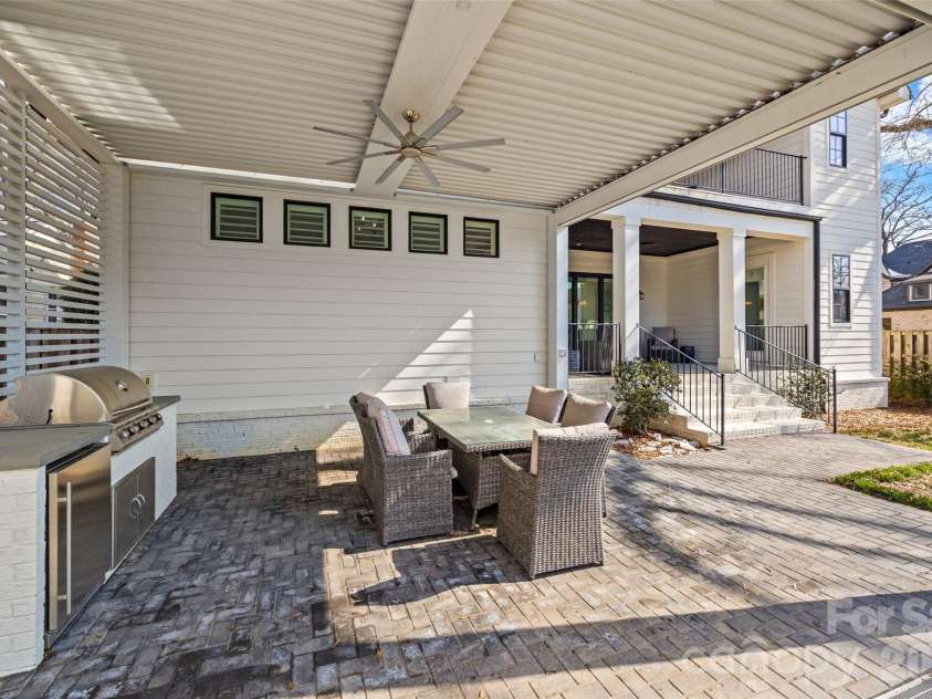 2336 Springdale Avenue, Charlotte, NC 28203.  MLS# CAR4394975, YatesRealty ID 2959. 