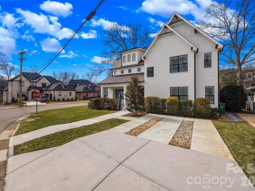 2336 Springdale Avenue, Charlotte, NC 28203.  MLS# CAR4394975, YatesRealty ID 2959. 