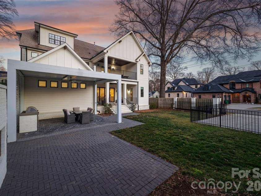2336 Springdale Avenue, Charlotte, NC 28203.  MLS# CAR4394975, YatesRealty ID 2959. 