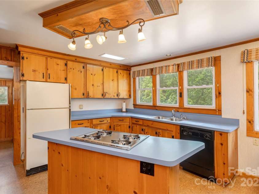 788 Old NC 280 Highway, Pisgah Forest, NC 28768.  MLS# CAR4283576, YatesRealty ID 29590. 