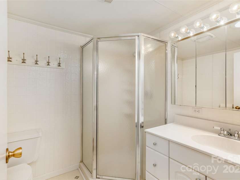 788 Old NC 280 Highway, Pisgah Forest, NC 28768.  MLS# CAR4283576, YatesRealty ID 29590. 