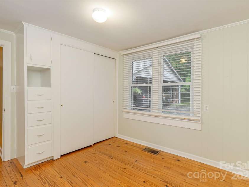 788 Old NC 280 Highway, Pisgah Forest, NC 28768.  MLS# CAR4283576, YatesRealty ID 29590. 