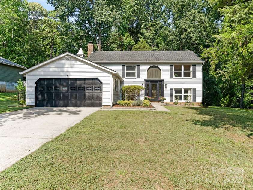 9324 Rainbow Forest Drive, Charlotte, NC 28277.  MLS# CAR4281251, YatesRealty ID 29591. Front elevation