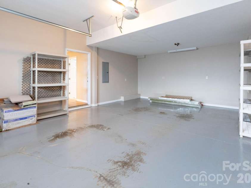 44 Deer Meadows Drive, Candler, NC 28715.  MLS# CAR4373513, YatesRealty ID 29593. Garage