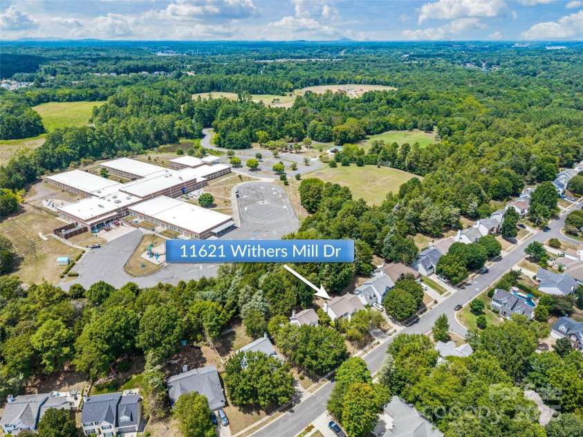 11621 Withers Mill Drive, Charlotte, NC 28278.  MLS# CAR4286202, YatesRealty ID 29594. 