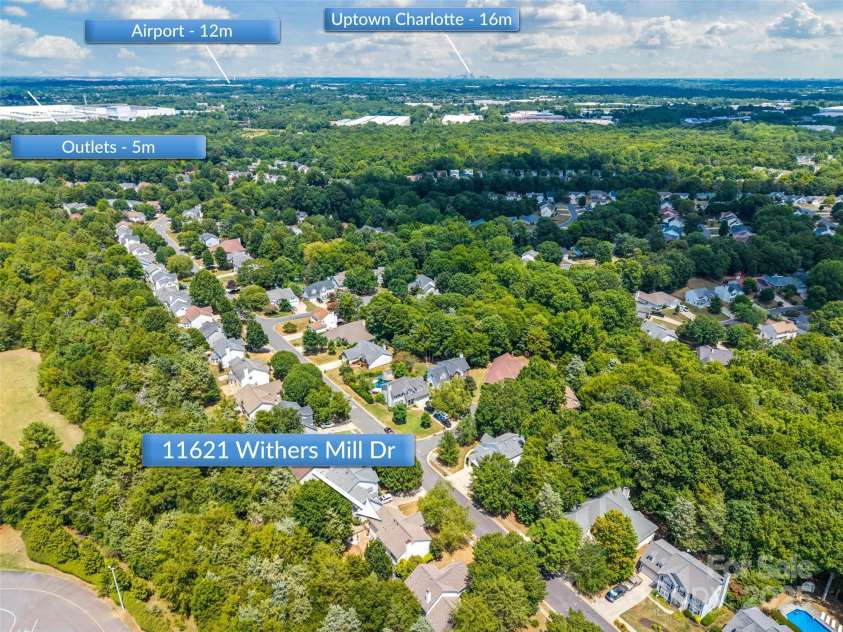 11621 Withers Mill Drive, Charlotte, NC 28278.  MLS# CAR4286202, YatesRealty ID 29594. So close to everything you need.