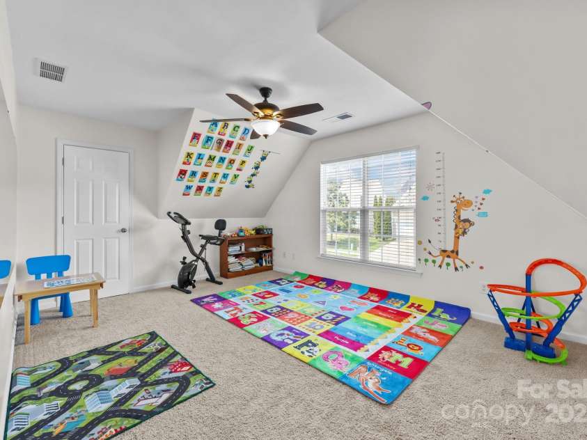 2237 Arbor Vista Drive, Charlotte, NC 28262.  MLS# CAR4286130, YatesRealty ID 29595. 