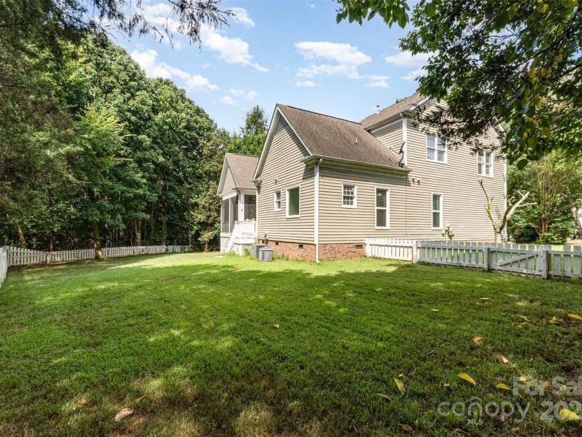 7640 Swinford Place, Charlotte, NC 28270.  MLS# CAR4286922, YatesRealty ID 29596. 