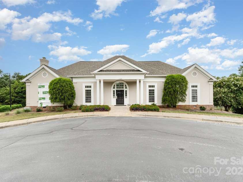 7640 Swinford Place, Charlotte, NC 28270.  MLS# CAR4286922, YatesRealty ID 29596. 