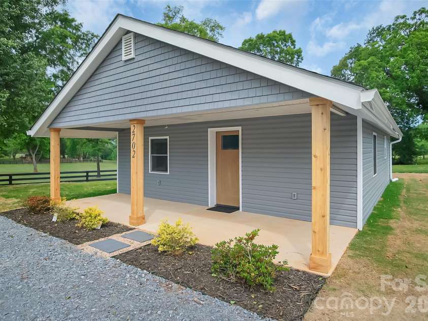 2702 Stage Coach Trail, Shelby, NC 28150.  MLS# CAR4379637, YatesRealty ID 29597. 