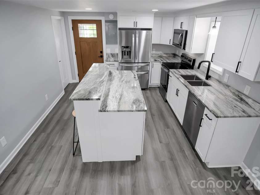 2702 Stage Coach Trail, Shelby, NC 28150.  MLS# CAR4379637, YatesRealty ID 29597. 