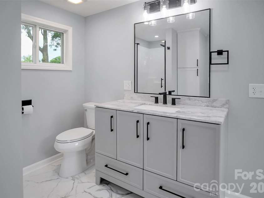 2702 Stage Coach Trail, Shelby, NC 28150.  MLS# CAR4379637, YatesRealty ID 29597. 