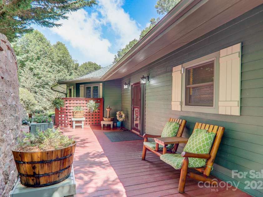 274 Slippery Rock Road, Waynesville, NC 28785.  MLS# CAR4261603, YatesRealty ID 29598. 
