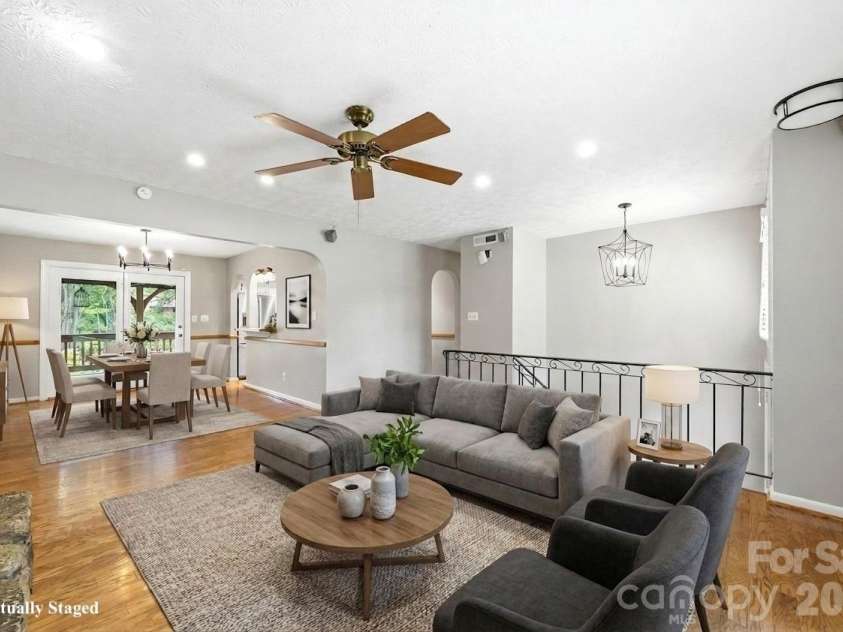 337 Woody Lane, Asheville, NC 28804.  MLS# CAR4389693, YatesRealty ID 29599. 
