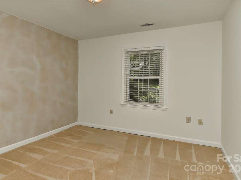 6117 Yellowood Road, Charlotte, NC 28210.  MLS# CAR4272398, YatesRealty ID 29599. Bedroom 4