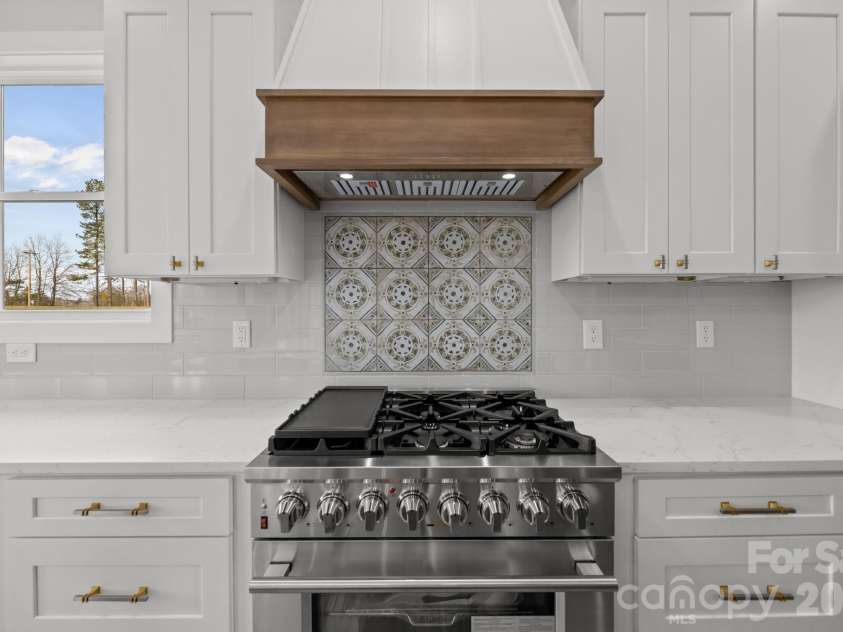 116 Taylors Garden Way, Statesville, NC 28625.  MLS# CAR4341025, YatesRealty ID 2960. 