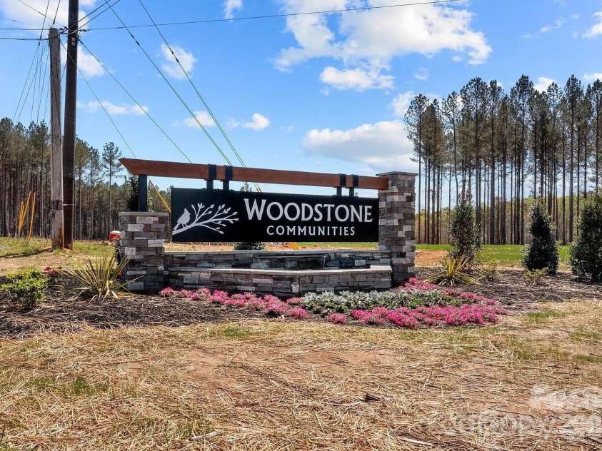 116 Taylors Garden Way, Statesville, NC 28625.  MLS# CAR4341025, YatesRealty ID 2960. 