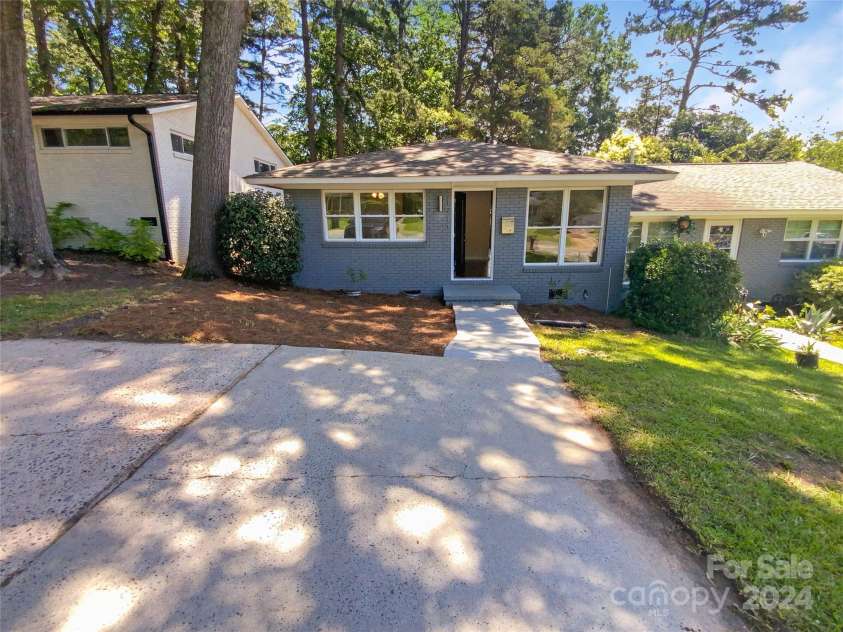 1913 Herrin Avenue, Charlotte, NC 28205.  MLS# CAR4150589, YatesRealty ID 2960. 