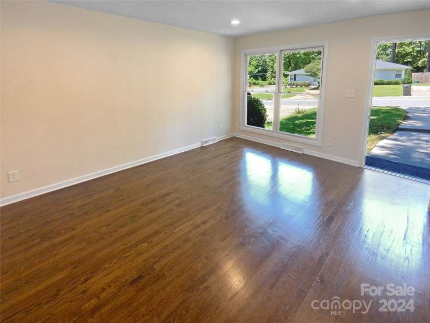 1913 Herrin Avenue, Charlotte, NC 28205.  MLS# CAR4150589, YatesRealty ID 2960. 