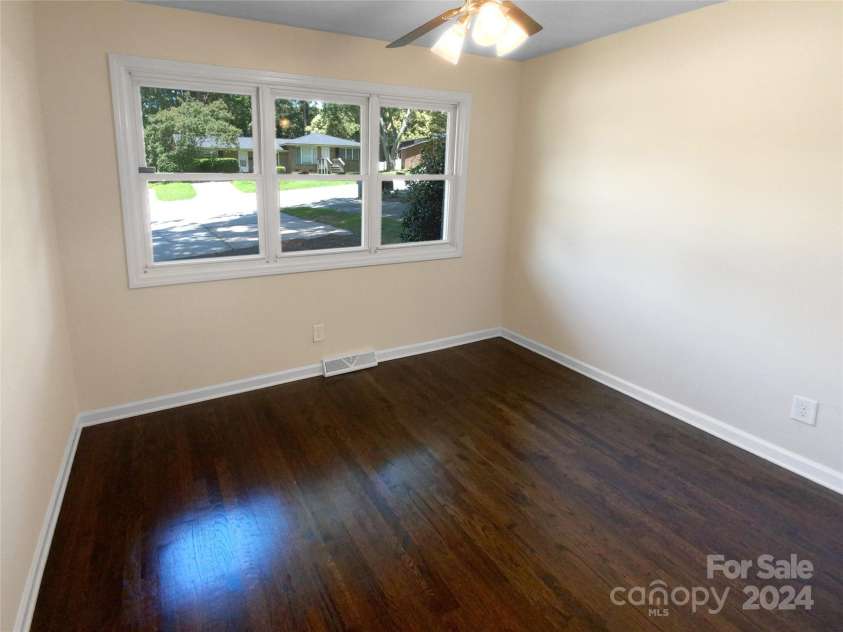 1913 Herrin Avenue, Charlotte, NC 28205.  MLS# CAR4150589, YatesRealty ID 2960. 