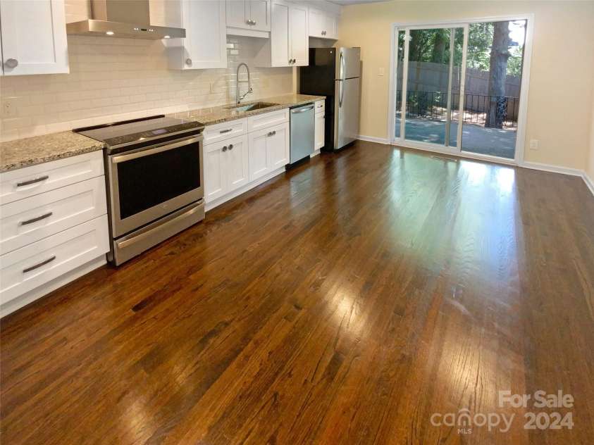 1913 Herrin Avenue, Charlotte, NC 28205.  MLS# CAR4150589, YatesRealty ID 2960. 