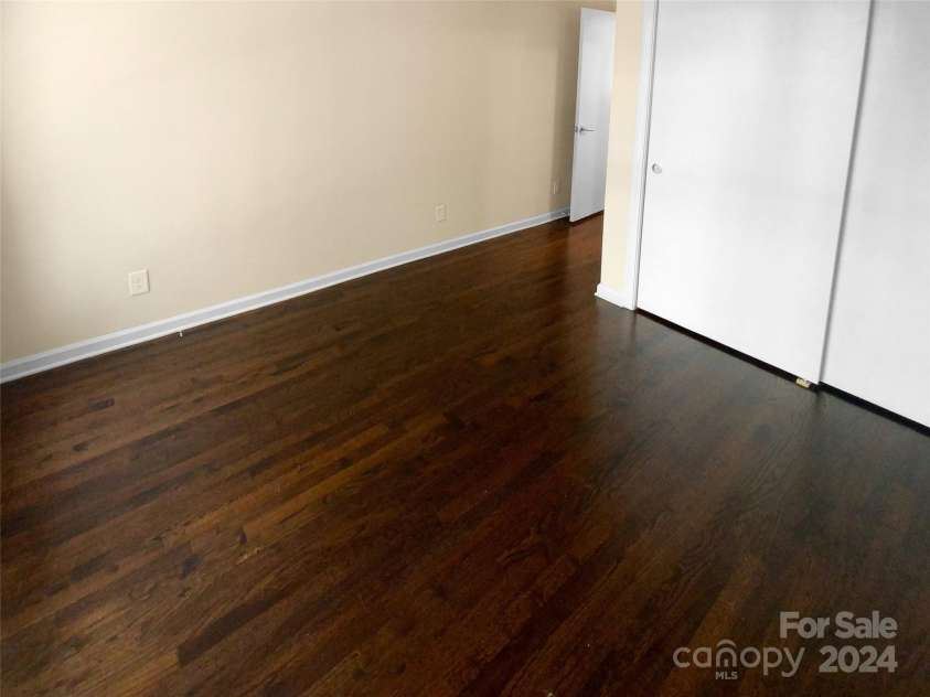 1913 Herrin Avenue, Charlotte, NC 28205.  MLS# CAR4150589, YatesRealty ID 2960. 
