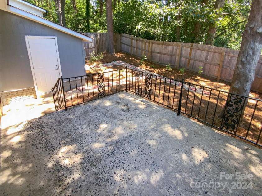 1913 Herrin Avenue, Charlotte, NC 28205.  MLS# CAR4150589, YatesRealty ID 2960. 