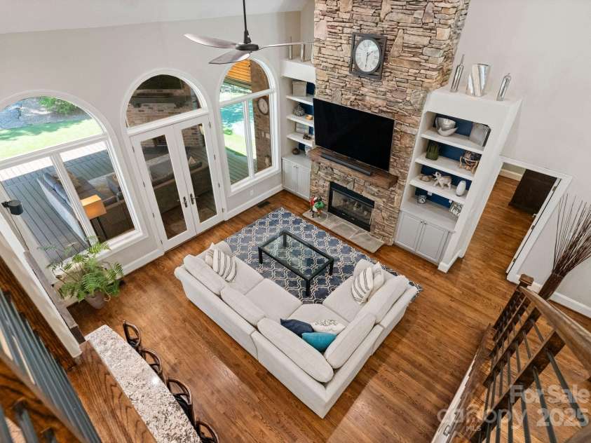 2317 Mt Isle Harbor Drive, Charlotte, NC 28214.  MLS# CAR4287530, YatesRealty ID 29600. 