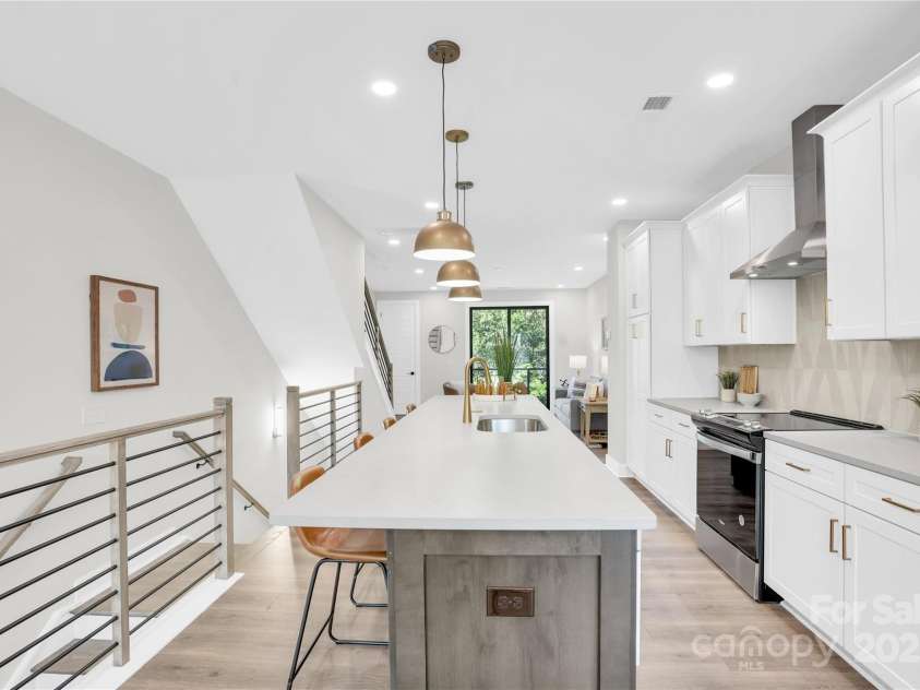 3441 Byrnes Street, Charlotte, NC 28205.  MLS# CAR4241240, YatesRealty ID 29601. 